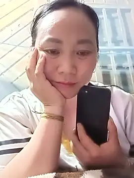 Lindxx-hot online show from April 2, 1:53 pm