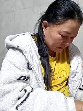 phay79 online show from March 7, 1:52 pm