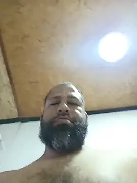 Snapshot of El_pingon_20_cm chatting on March 4, 11:38 am El pingon 20 cm online show from March 4, 11:38 am