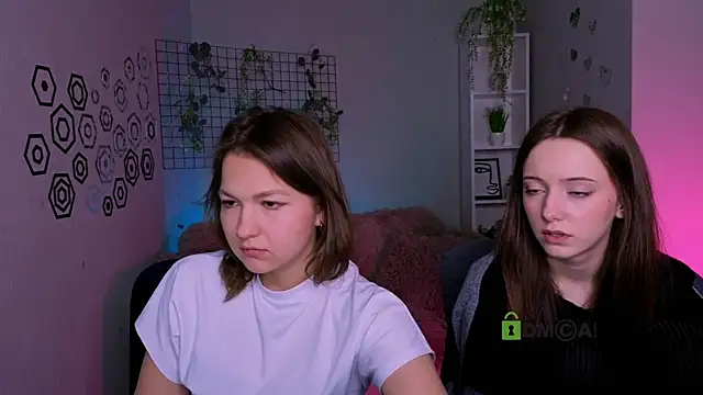 Snapshot of chloe_ley chatting on April 29, 11:14 am chloe ley online show from April 29, 11:14 am
