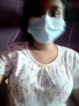 Snapshot of SumonaMoni chatting on April 12, 4:23 pm SumonaMoni online show from April 12, 4:23 pm