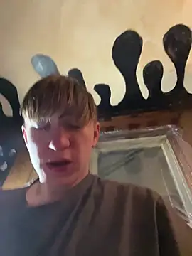 Snapshot of curtdick56 chatting on February 27, 5:18 am curtdick56 online show from February 27, 5:18 am