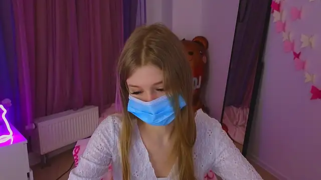 belrinaa online show from March 26, 9:31 pm