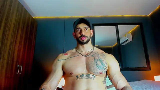 massimo visconti online show from March 28, 2:44 am