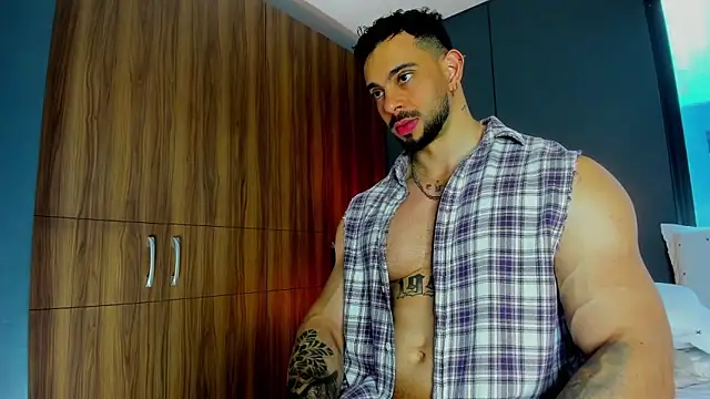 massimo visconti online show from April 2, 3:42 pm