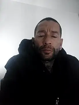 Snapshot of GaboMix4728 chatting on March 14, 2:28 am GaboMix4728 online show from March 14, 2:28 am