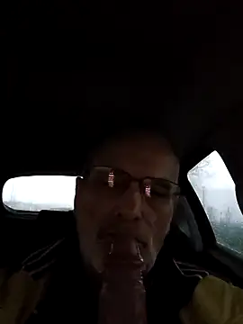 Snapshot of lui8181 chatting on March 11, 5:41 pm lui8181 online show from March 11, 5:41 pm