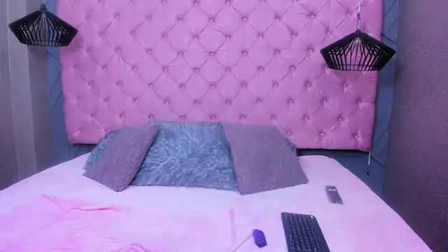 SARA HORNY- online show from March 27, 3:34 am