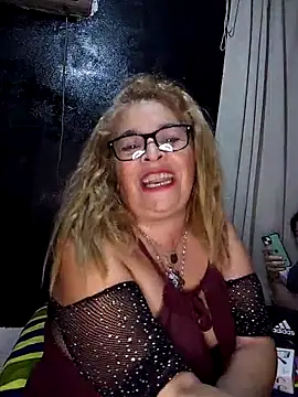 Snapshot of momismilf544 chatting on May 8, 2:28 am momismilf544 online show from May 8, 2:28 am