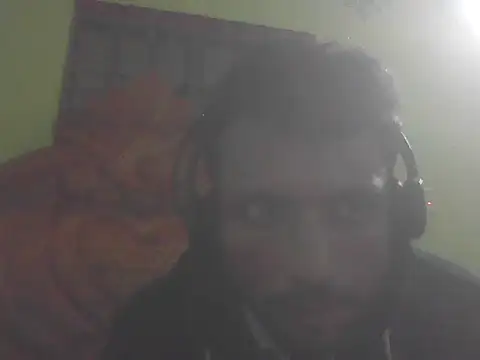 Snapshot of boykingno11 chatting on February 27, 8:42 pm boykingno11 online show from February 27, 8:42 pm
