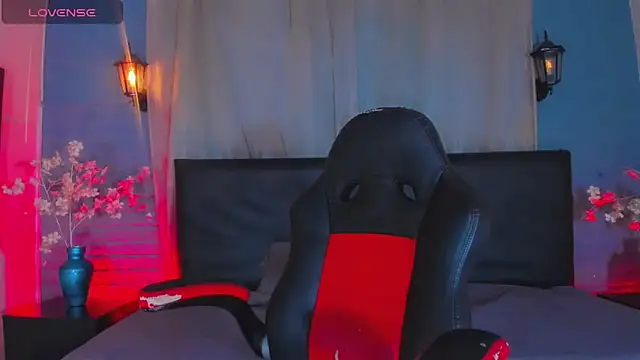 Roxy alexa online show from March 27, 3:34 am