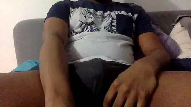 Snapshot of Jhblack75 chatting on March 4, 11:49 am Jhblack75 online show from March 4, 11:49 am