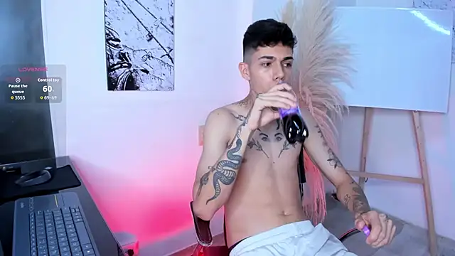 Tommy valverde online show from March 28, 7:35 pm