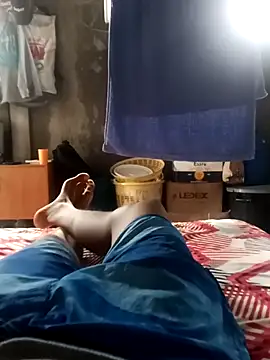 Snapshot of Javier_068 chatting on February 27, 2:28 pm Javier 068 online show from February 27, 2:28 pm