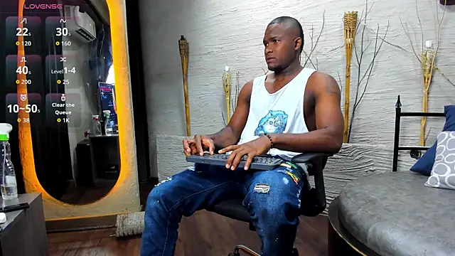 DarianWill18 online show from March 31, 3:08 am