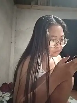 angelpinay44 online show from July 22, 3:26 pm