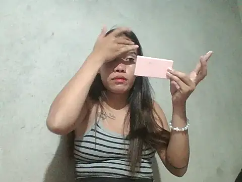 Snapshot of yummy_pilipina26 chatting on May 5, 1:30 pm yummy pilipina26 online show from May 5, 1:30 pm