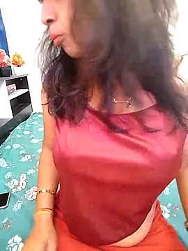 Tinaa baby online show from April 3, 7:45 pm