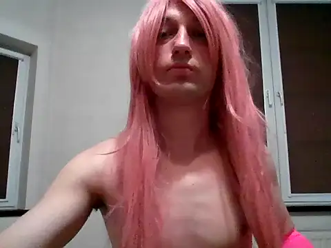 Snapshot of LolaEffe chatting on March 1, 1:13 pm LolaEffe online show from March 1, 1:13 pm