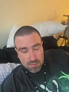 Biggbaddwulf7 online show from April 8, 1:27 am