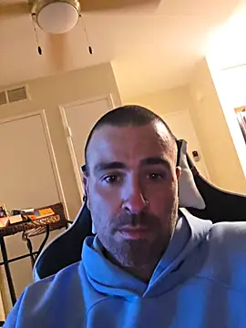 Biggbaddwulf7 online show from April 28, 3:55 am