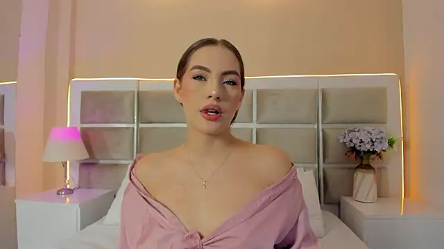 Snapshot of Megaan_Rousee chatting on March 1, 11:45 am Megaan Rousee online show from March 1, 11:45 am