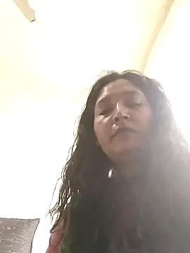 mysteriousgal031 online show from March 2, 10:44 am