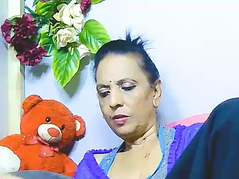 Snapshot of Hot_queen58 chatting on June 4, 3:01 am Hot queen58 online show from June 4, 3:01 am