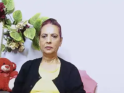 Snapshot of Hot_queen58 chatting on July 10, 5:45 am Hot queen58 online show from July 10, 5:45 am
