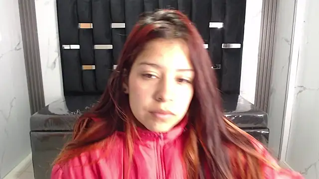 Snapshot of Sophirose_a chatting on March 3, 12:11 pm Sophirose a online show from March 3, 12:11 pm