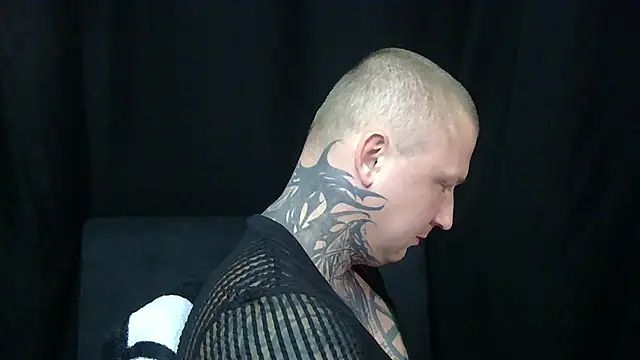 devilWithTats online show from April 22, 10:06 am