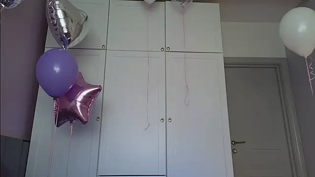 AliceTease online show from April 19, 9:41 am