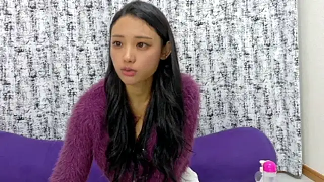 Rielu xoxo online show from April 5, 11:40 am