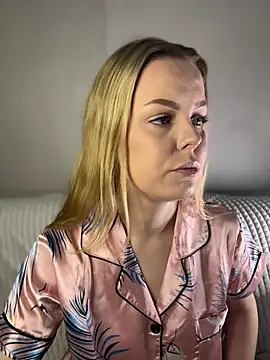 Divine Caress online show from March 27, 9:14 pm