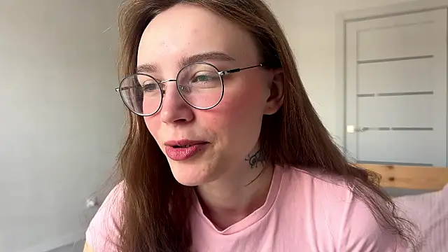 Lolatatee online show from March 23, 5:11 am