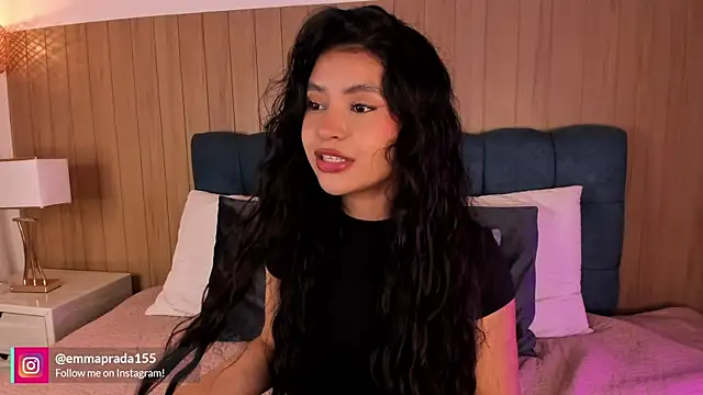 Snapshot of missprada_ chatting on April 7, 11:54 am missprada online show from April 7, 11:54 am