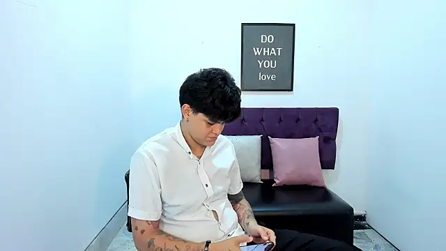 TomBoy Natali online show from March 21, 6:44 pm