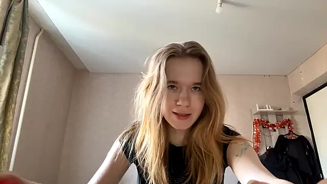 LeomaJee online show from April 14, 11:27 am