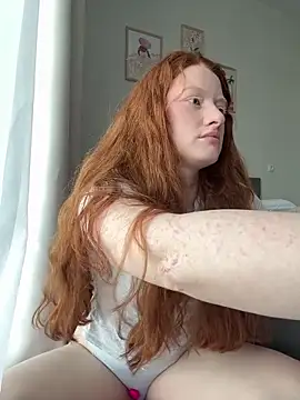 Snapshot of gingerlatte chatting on May 7, 9:36 am gingerlatte online show from May 7, 9:36 am