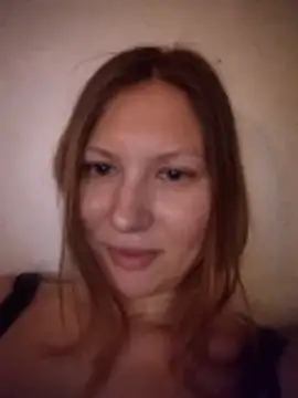 Snapshot of August_Shine chatting on April 7, 6:19 pm August Shine online show from April 7, 6:19 pm