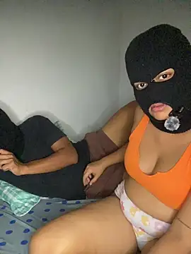 doble tentacion online show from April 5, 6:10 am