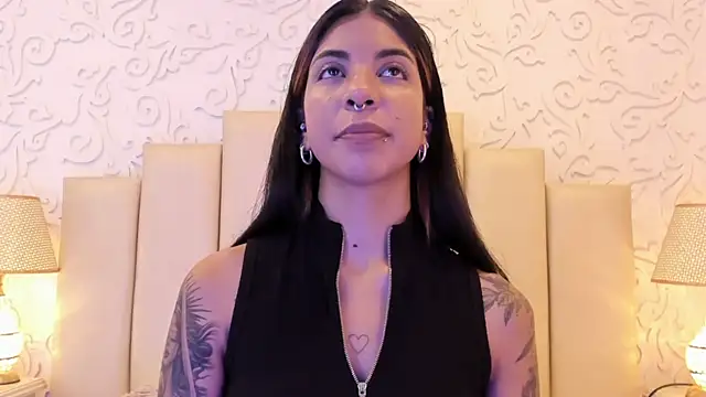 Snapshot of VioletaHills_ chatting on July 16, 12:33 pm VioletaHills online show from July 16, 12:33 pm