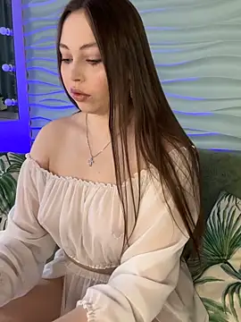  CarlaDoll online show from April 19, 6:24 am