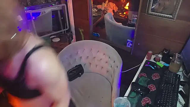 VieVixSyn online show from March 24, 1:21 am