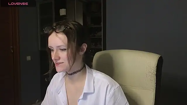 Tender Swan online show from March 13, 10:05 pm