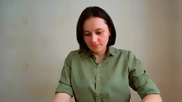 Snapshot of Inessa_beauty chatting on June 7, 12:31 pm Inessa beauty online show from June 7, 12:31 pm