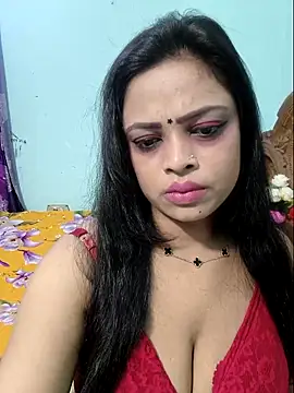 Snapshot of Beauty-3 chatting on May 13, 7:00 pm Beauty-3 online show from May 13, 7:00 pm