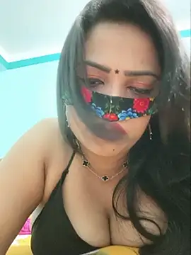 Snapshot of Beauty-3 chatting on May 16, 10:52 pm Beauty-3 online show from May 16, 10:52 pm