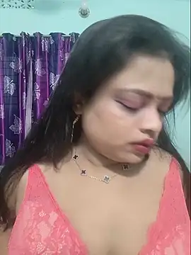 Snapshot of Beauty-3 chatting on May 18, 11:54 pm Beauty-3 online show from May 18, 11:54 pm
