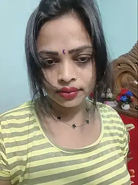Snapshot of Beauty-3 chatting on May 22, 12:11 pm Beauty-3 online show from May 22, 12:11 pm